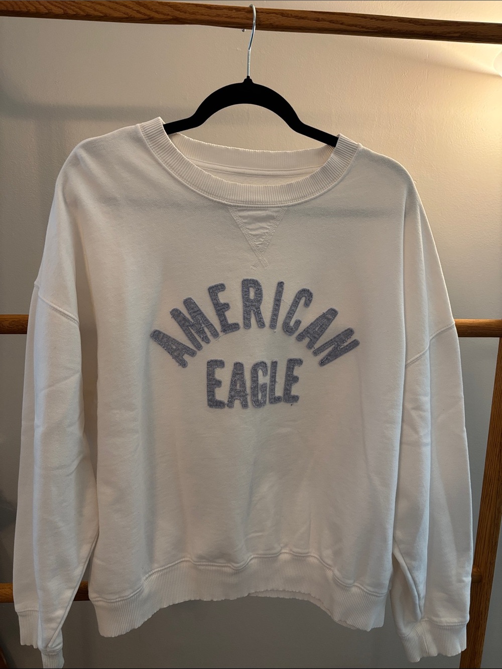 American Eagle crewneck